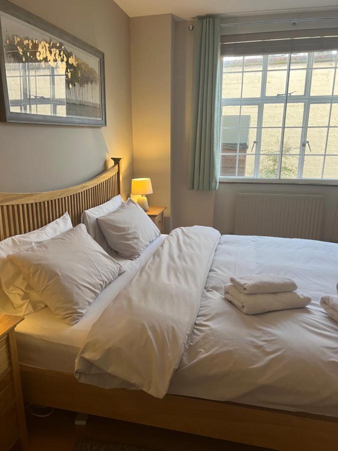 2 Bedroom Apartment Just Off Kings Road London Eksteriør billede